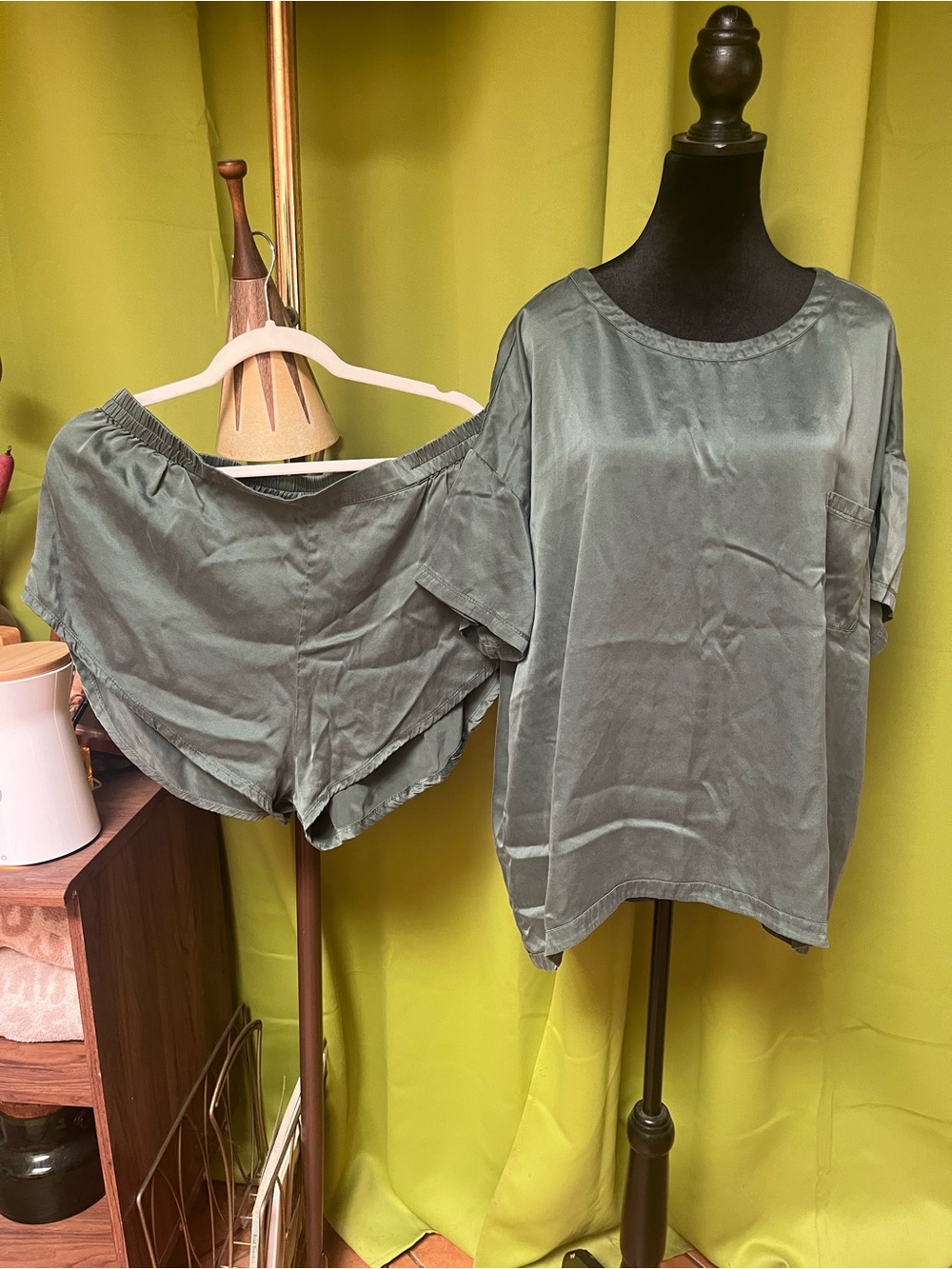 Lunya 100% Silk Pajama Set